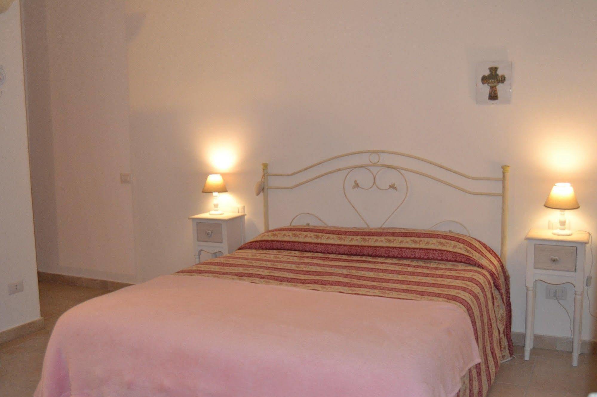 B&B Santa Rita โคราโต ภายนอก รูปภาพ